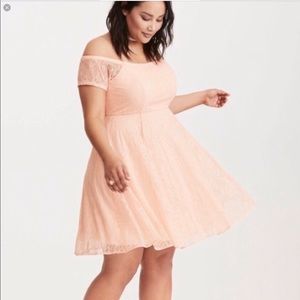 Torrid 14 pink lace